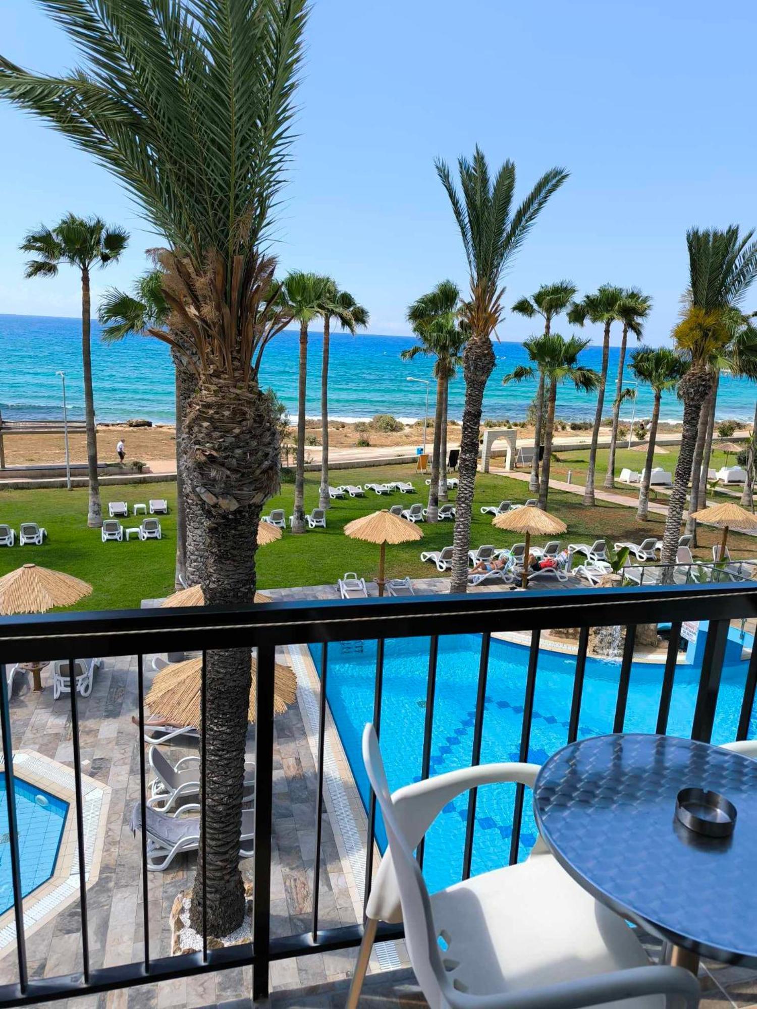 Simos Magic Beach Hotel Apts Ayia Napa Exteriér fotografie